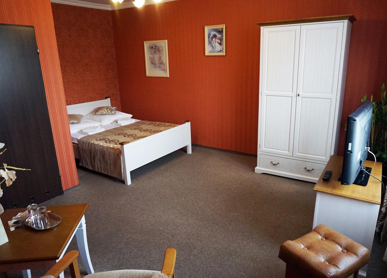 Hotel Pod Szczesliwa Gwiazda à Cekanowo Extérieur photo