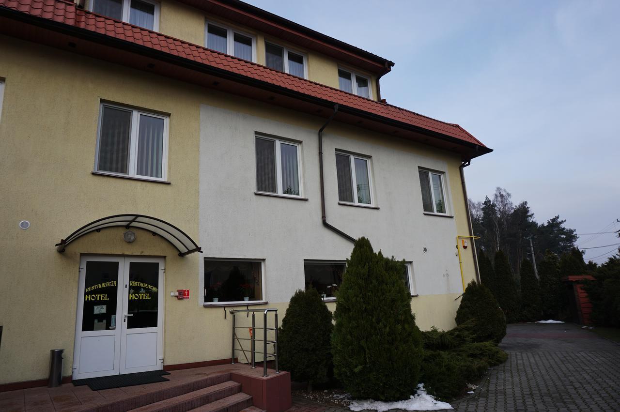 Hotel Pod Szczesliwa Gwiazda à Cekanowo Extérieur photo