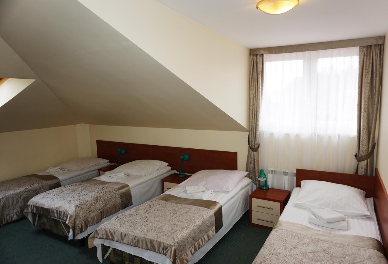 Hotel Pod Szczesliwa Gwiazda à Cekanowo Extérieur photo