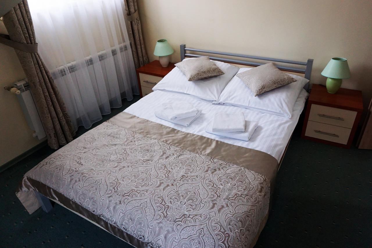 Hotel Pod Szczesliwa Gwiazda à Cekanowo Extérieur photo