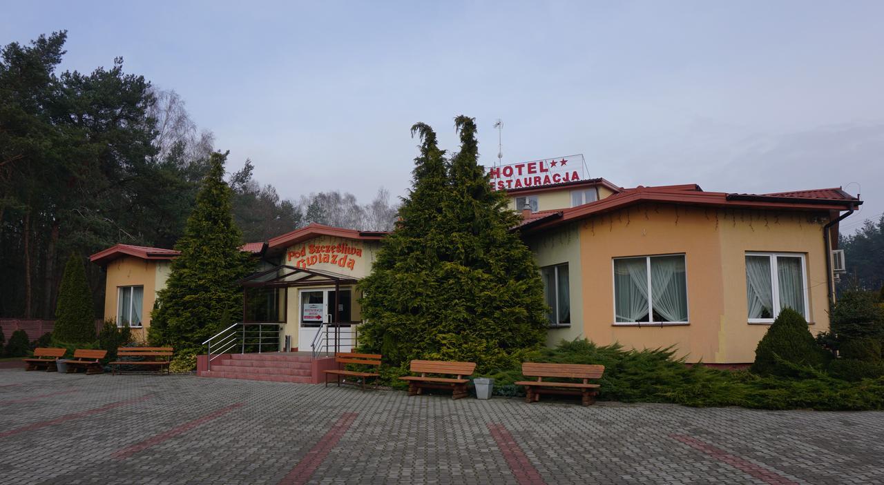 Hotel Pod Szczesliwa Gwiazda à Cekanowo Extérieur photo